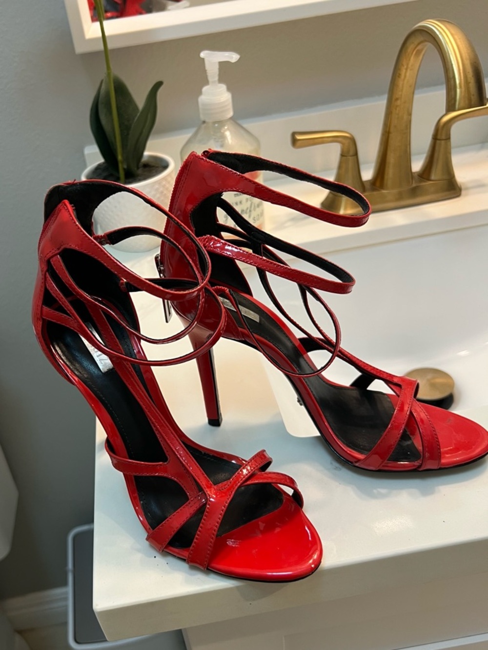 Stunning Schutz (Brazilian brand) Red leather High Heel Sandals - high quality.